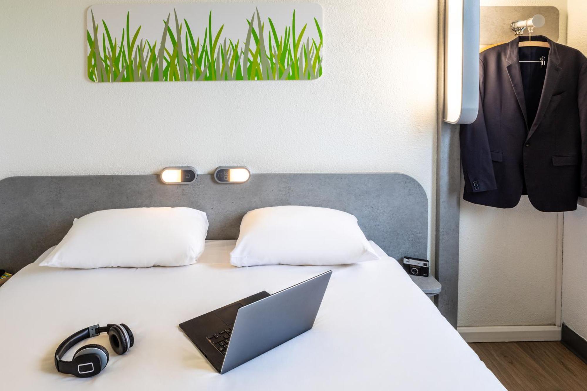 Ibis Budget Roissy Cdg Paris Nord 2 Exterior foto